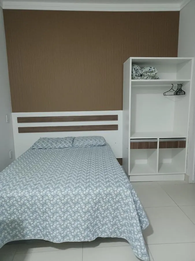 Apart-hotel Loft Bombinhas Van Gogh